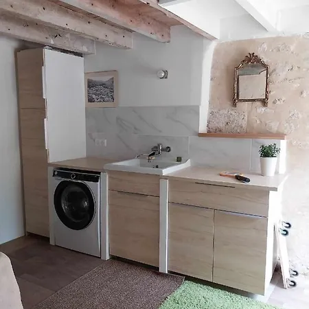 Petit Est Eco بيت للعطل