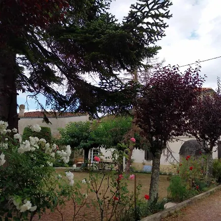 Petit Est Eco بيت للعطل *